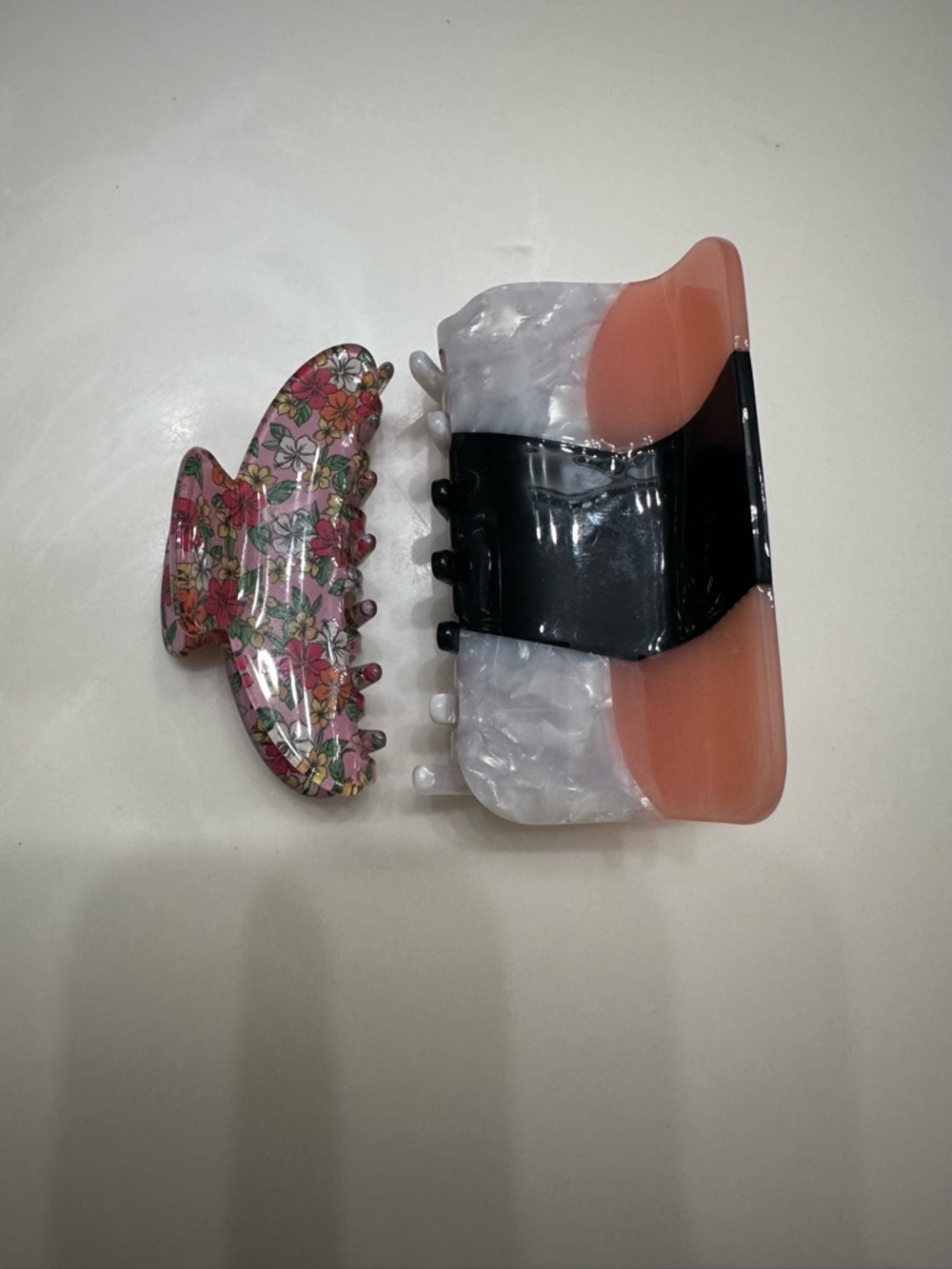 Set of 2 Claw Clips Hair Claws Spam Musubi Hibiscus Floral Hawaii Accessories